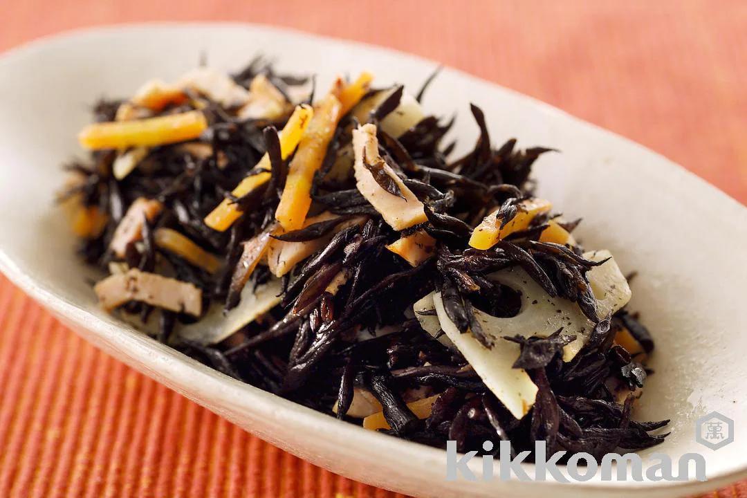 Hijiki Seaweed, Lotus Root and Ham in Vinegar