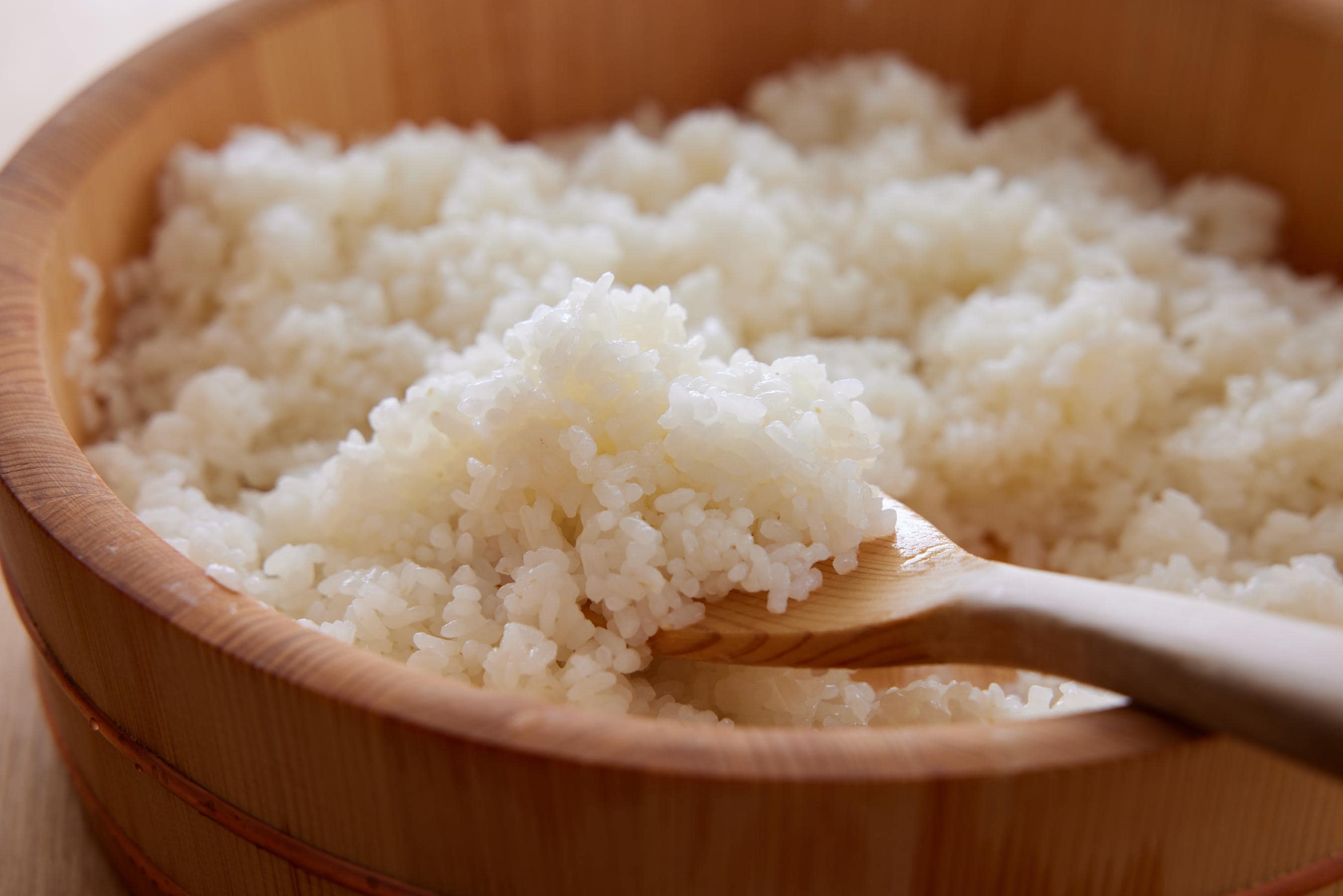 making sushi rice