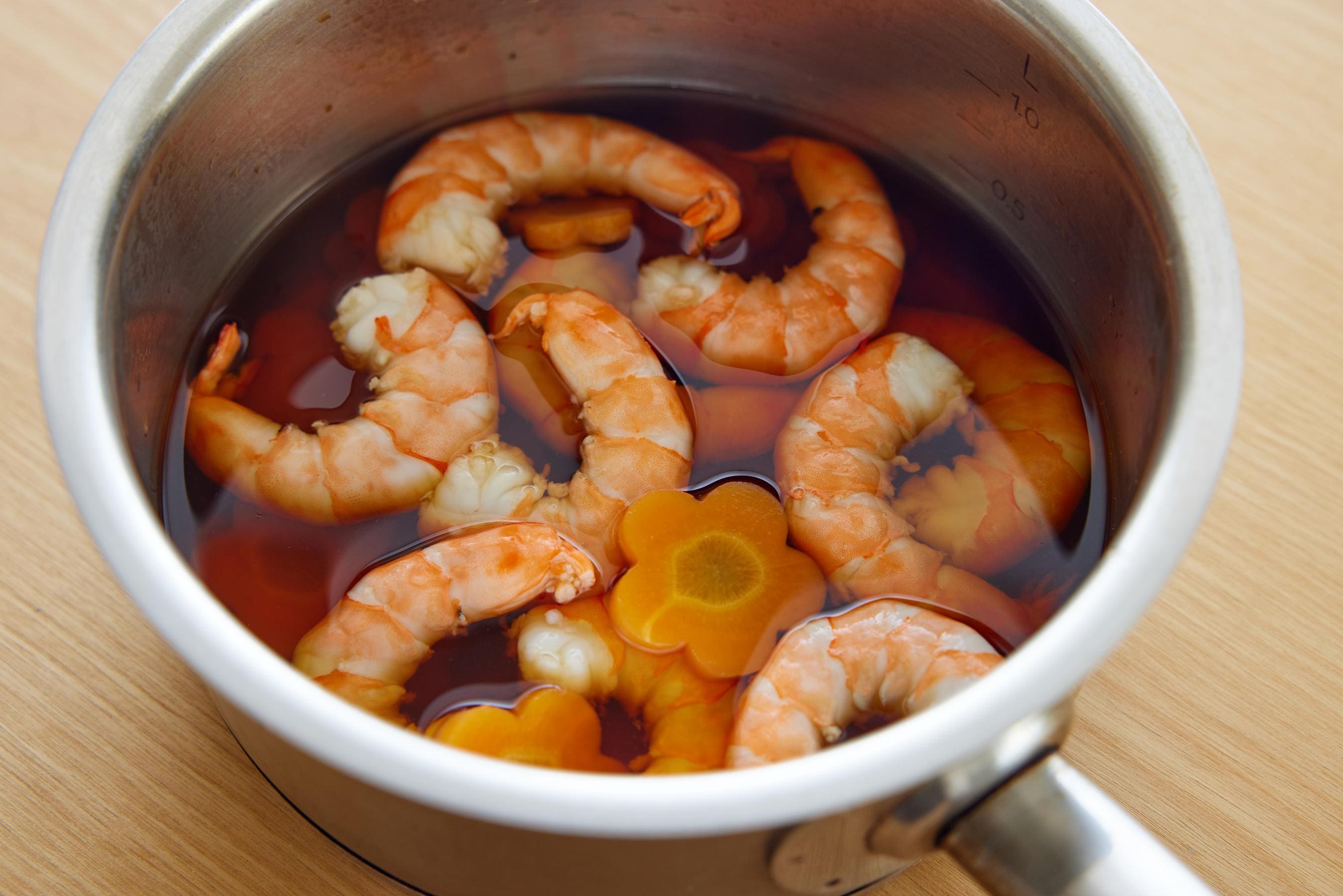seasoning boiled shrimp