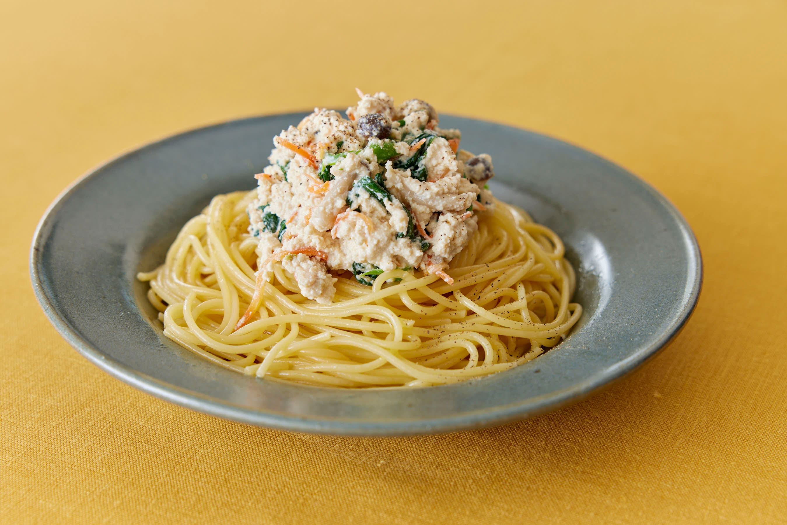 Shiraae (Mashed Tofu) Pasta on a plate